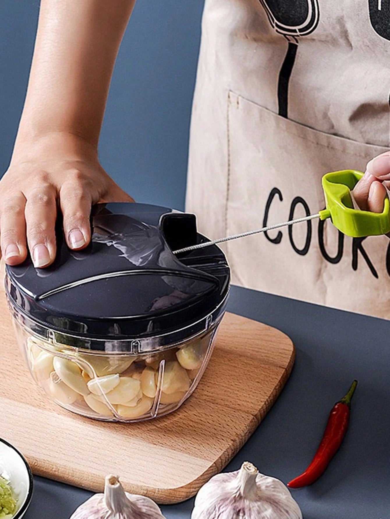 1Pc Kitchen Vegetable Chopper,Multi-Functional Manual Food Processor Vegetable Chopper, Portable Hand Pull String Garlic Mincer Onion Cutter for Veggies, Ginger, Fruits, Nuts, Herbs, Etc., (500Ml, 900Ml Two Sizes Available)Grey, Christmas